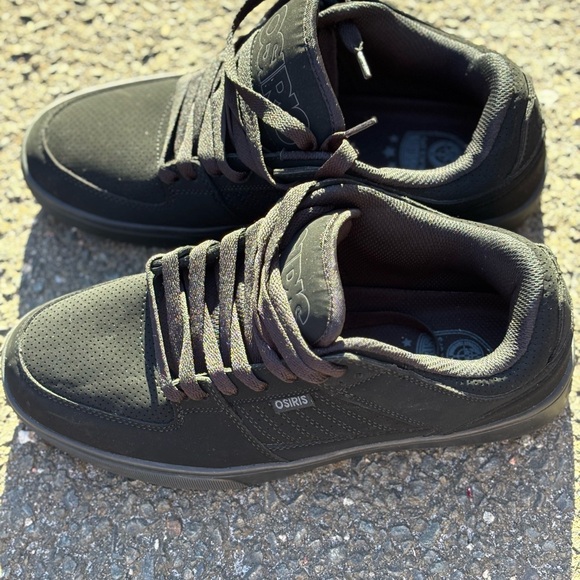 Osiris Men's Black Sneakers - Picture 3 of 4